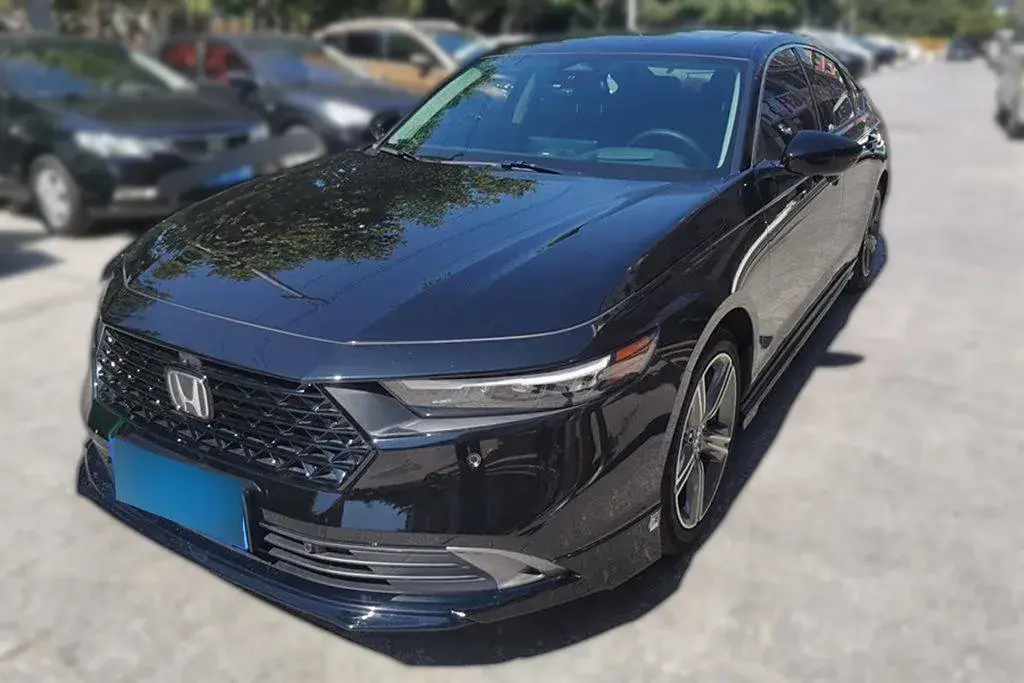 2023 Honda Accord 1.5T 192HP L4 CVT