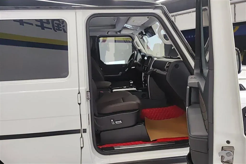 2020 BeiJing BJ80 3.0T 280HP V6 8AT,autocango,china used car exporter,china ev exporter,chinese used car exporter,chinese used ev exporter