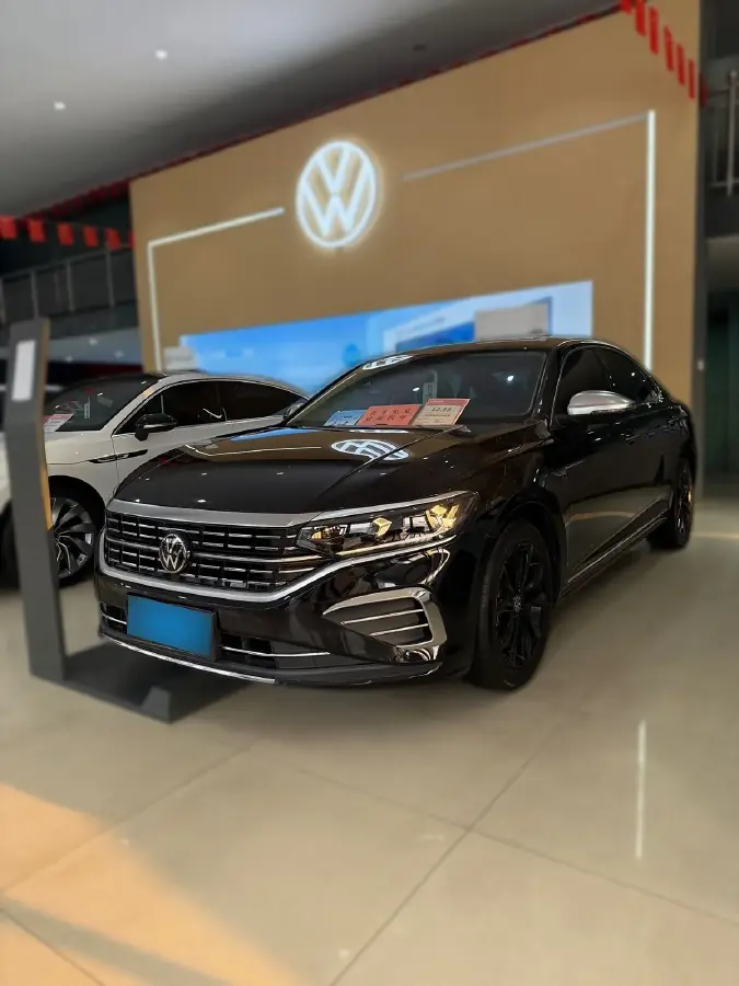 2023 Volkswagen Passat 1.4T 150HP L4 7DCT