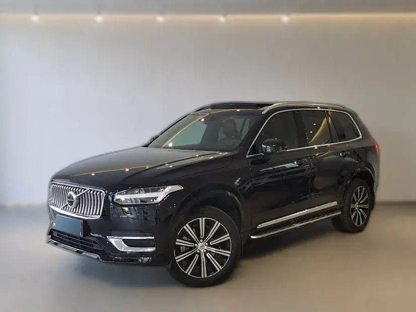 2024 Volvo XC90 2.0T 250HP L4 8AT