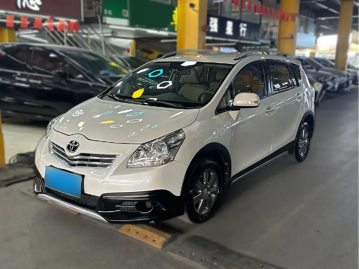 2015 Toyota Verso 1.8L 140HP L4 CVT