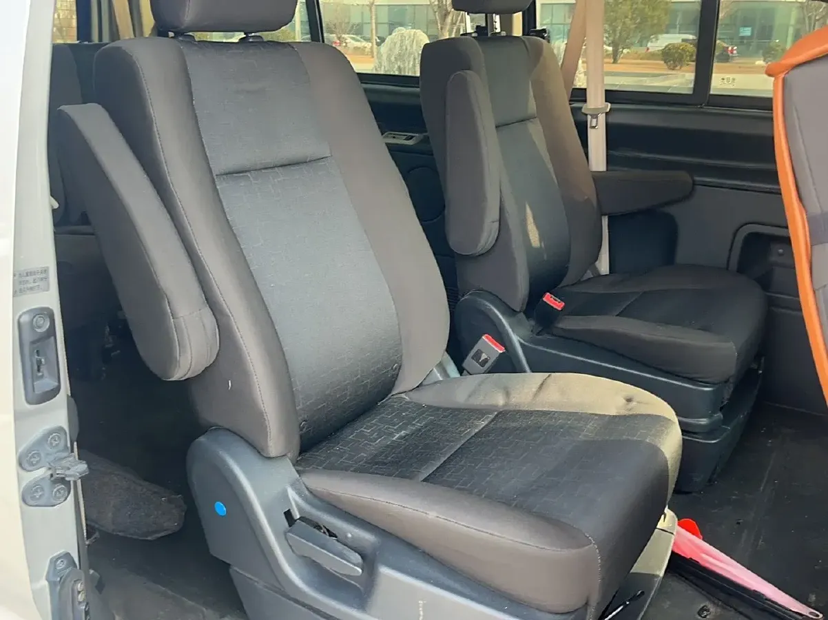 2016 JinBei Grace 2.0L 106HP L4 5MT,autocango,china used car exporter,china ev exporter,chinese used car exporter,chinese used ev exporter