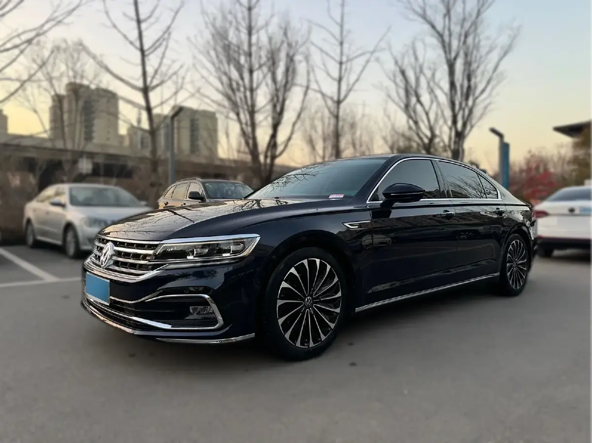 2021 Volkswagen Phideon 2.0T 224HP L4 7DCT