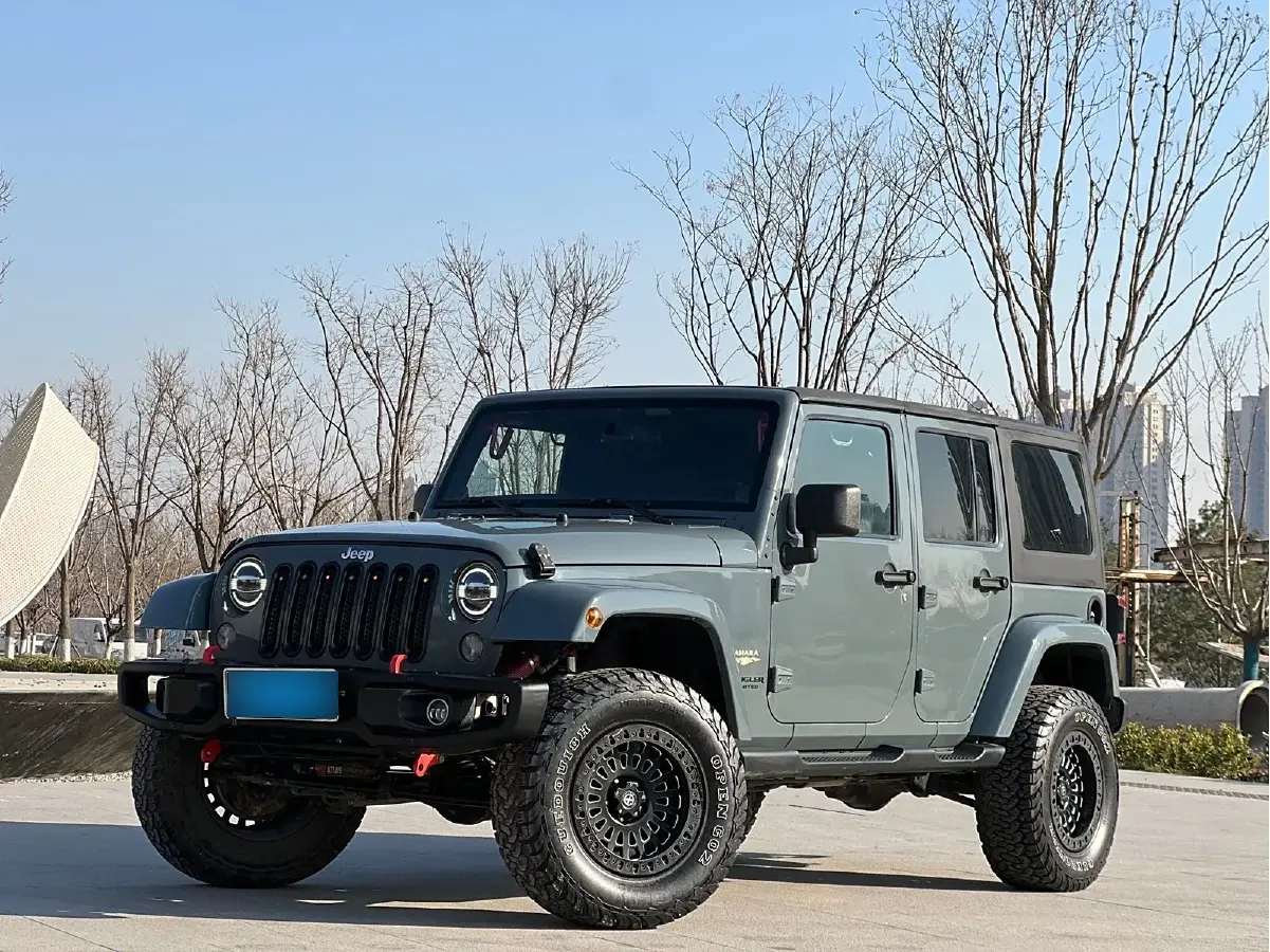 2014 Jeep Wrangler 3.0L 234HP V6 5AT