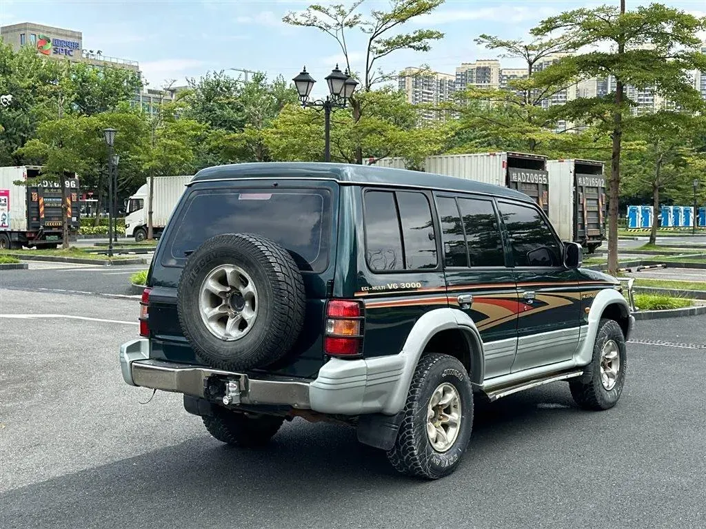 2002 Leopaard Black King Kong 3.0L 181HP V6 4AT,autocango,china used car exporter,china ev exporter,chinese used car exporter,chinese used ev exporter
