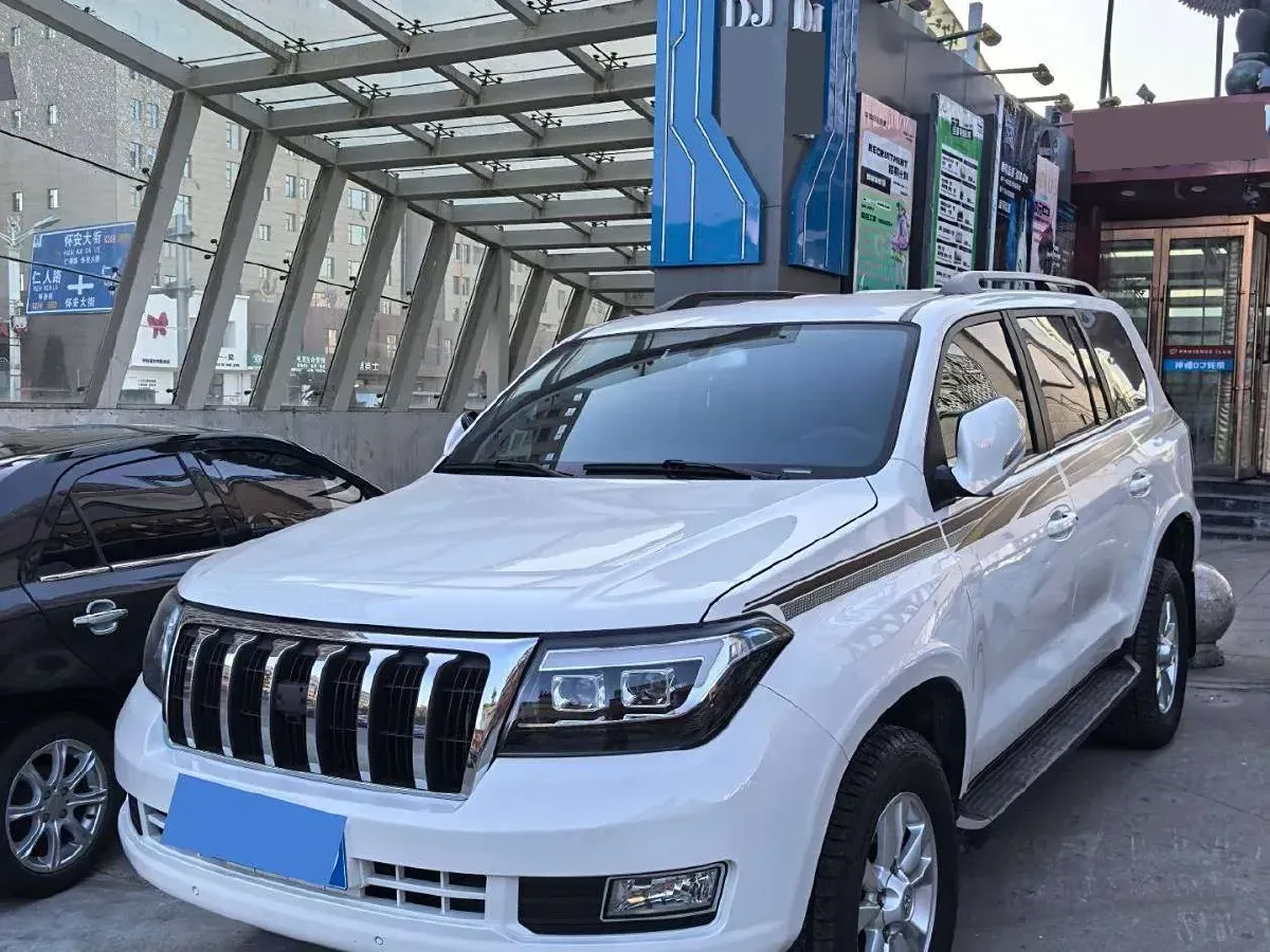 2023 CHTC L4600 4.6L 288HP V8 6AT,autocango,china used car exporter,china ev exporter,chinese used car exporter,chinese used ev exporter