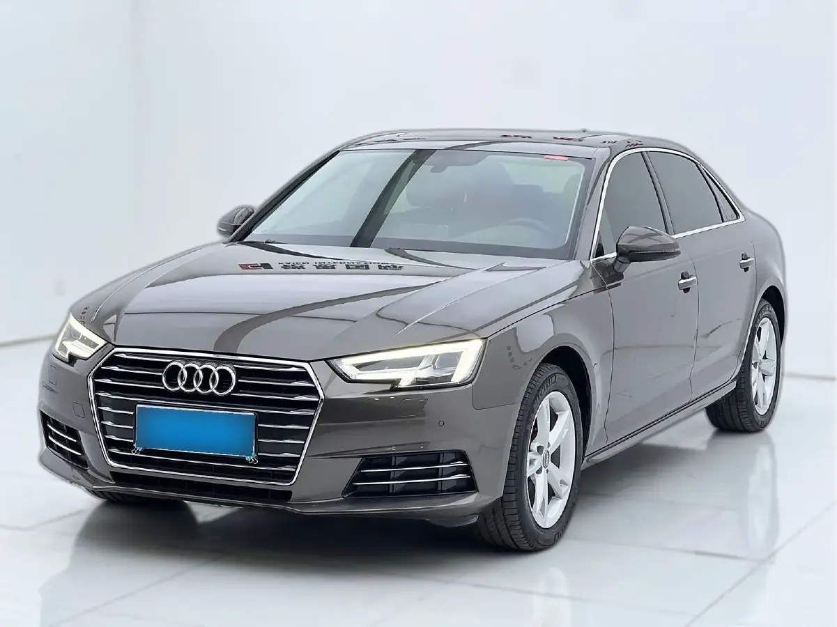 2017 Audi A4L 2.0T 190HP L4 7DCT