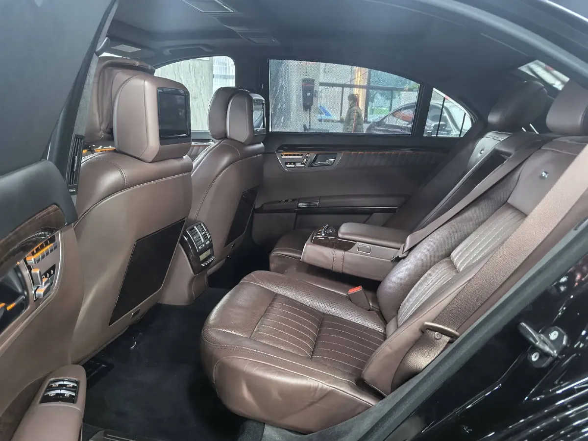 2011 Brabus S Class 5.5T 517HP V12 5AT,autocango,china used car exporter,china ev exporter,chinese used car exporter,chinese used ev exporter