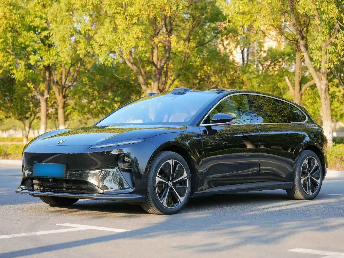 2024 NIO ET5T BEV 75KWH