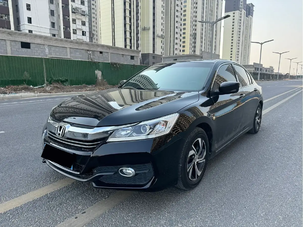 2016 Honda Accord 2.0L 155HP L4 CVT