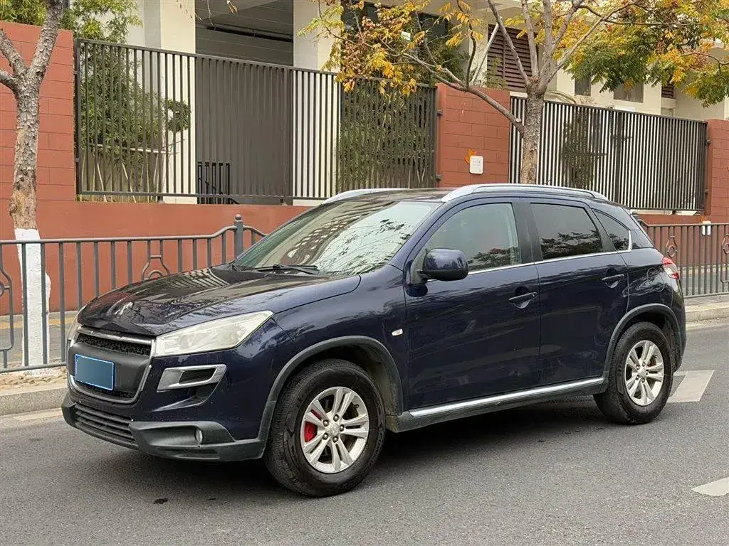 2013 Peugeot 4008 2.0L 150HP L4 CVT