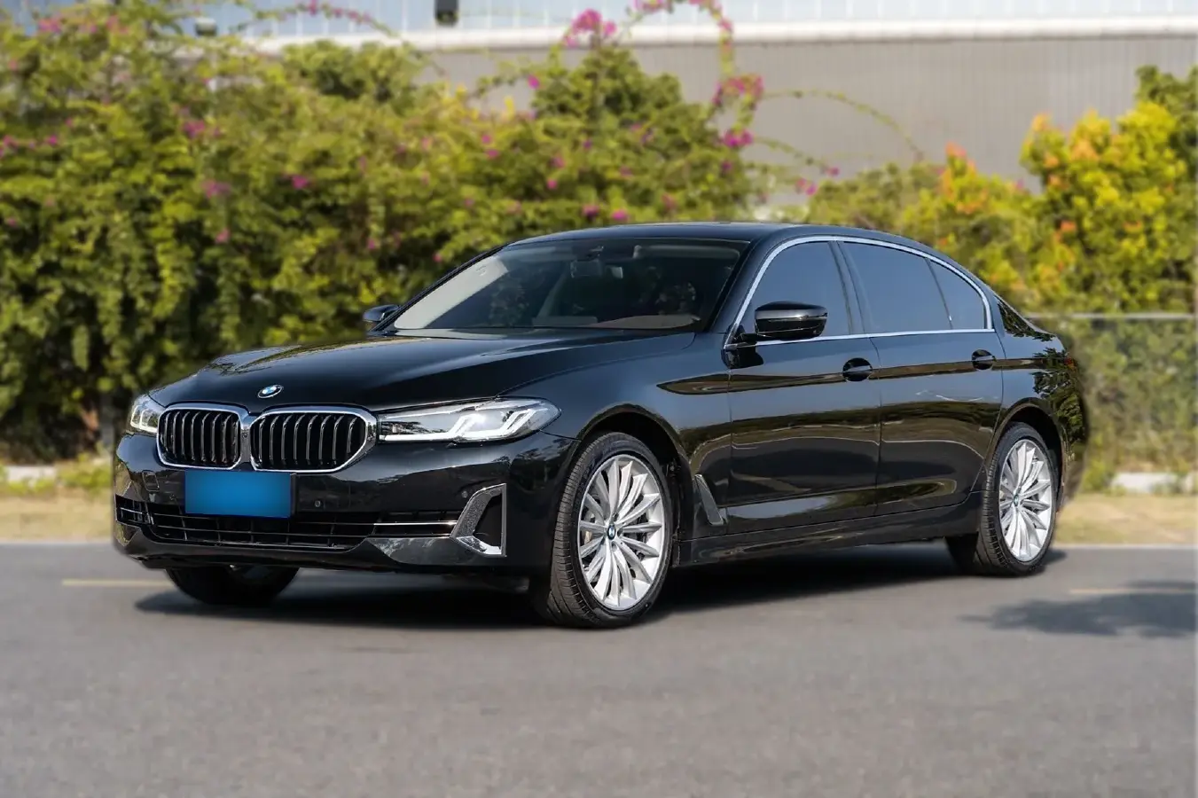 2022 BMW 5 Series 2.0T 252HP L4 8AT