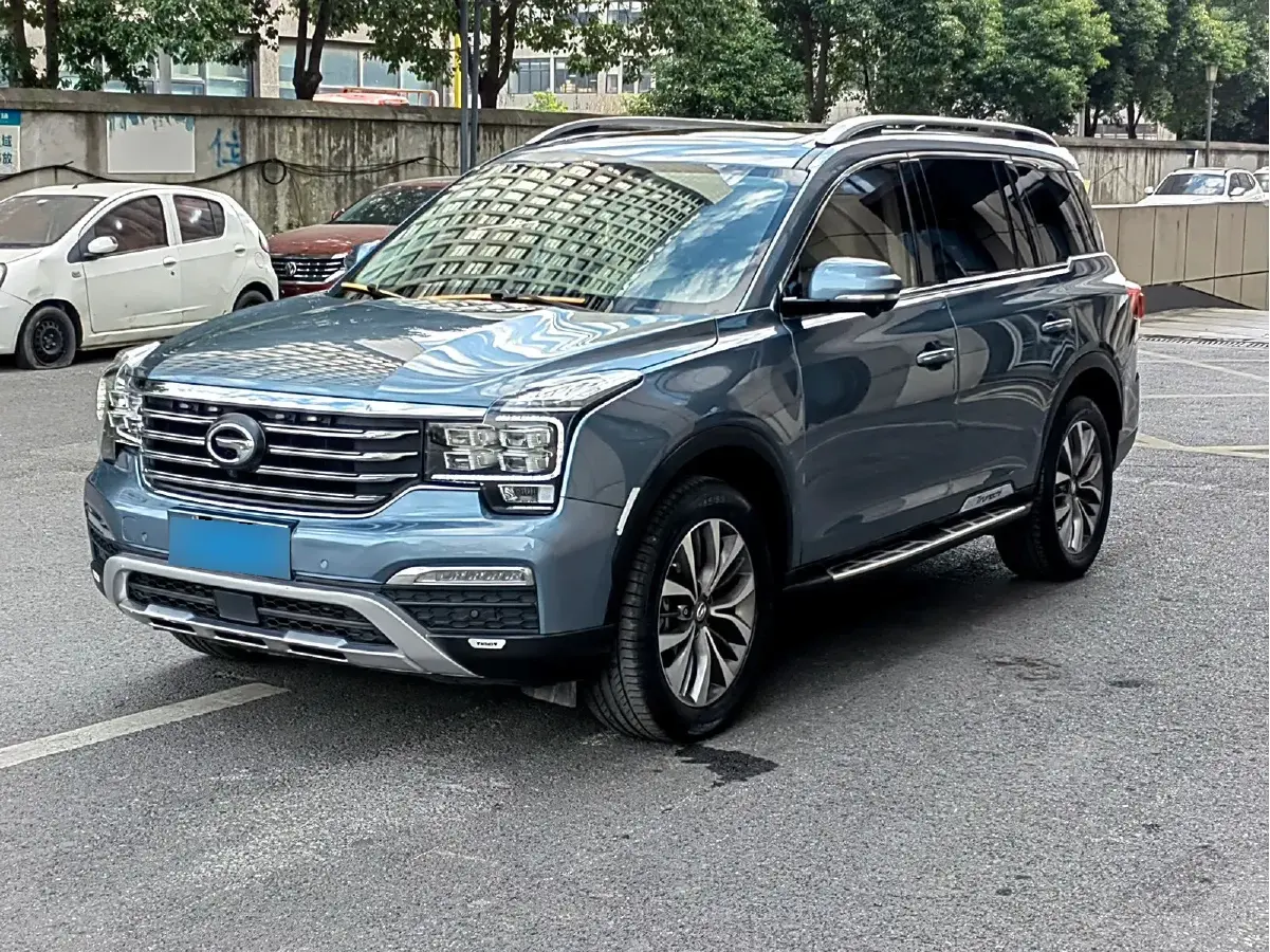 2017 GAC Trumpchi GS8 2.0T 201HP L4 6AT