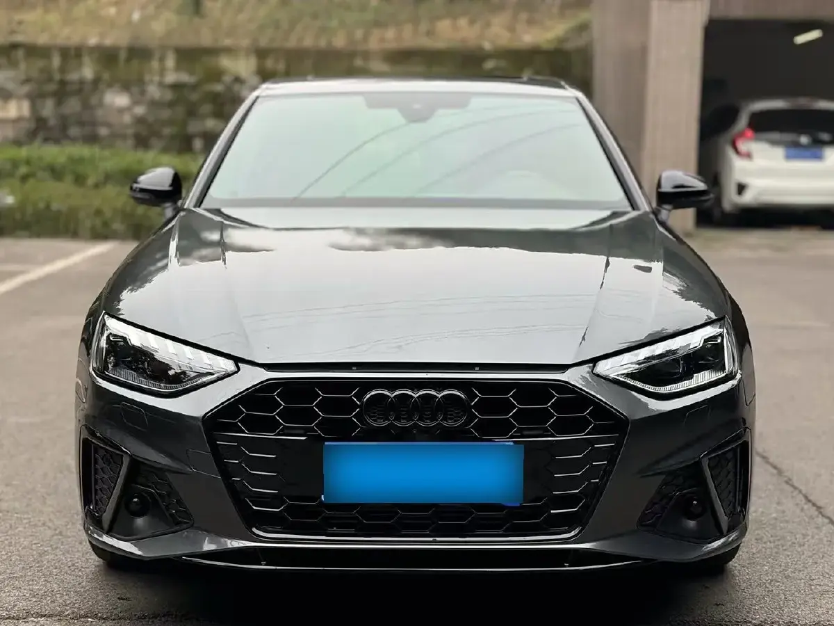 2024 Audi A4L 2.0T 190HP L4 7DCT