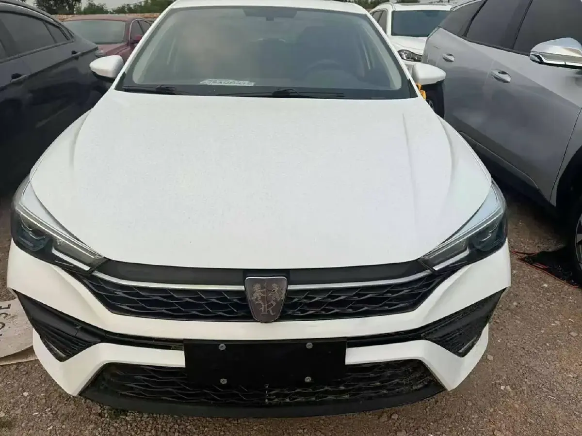2021 Roewe i5 1.5L 120HP L4 CVT