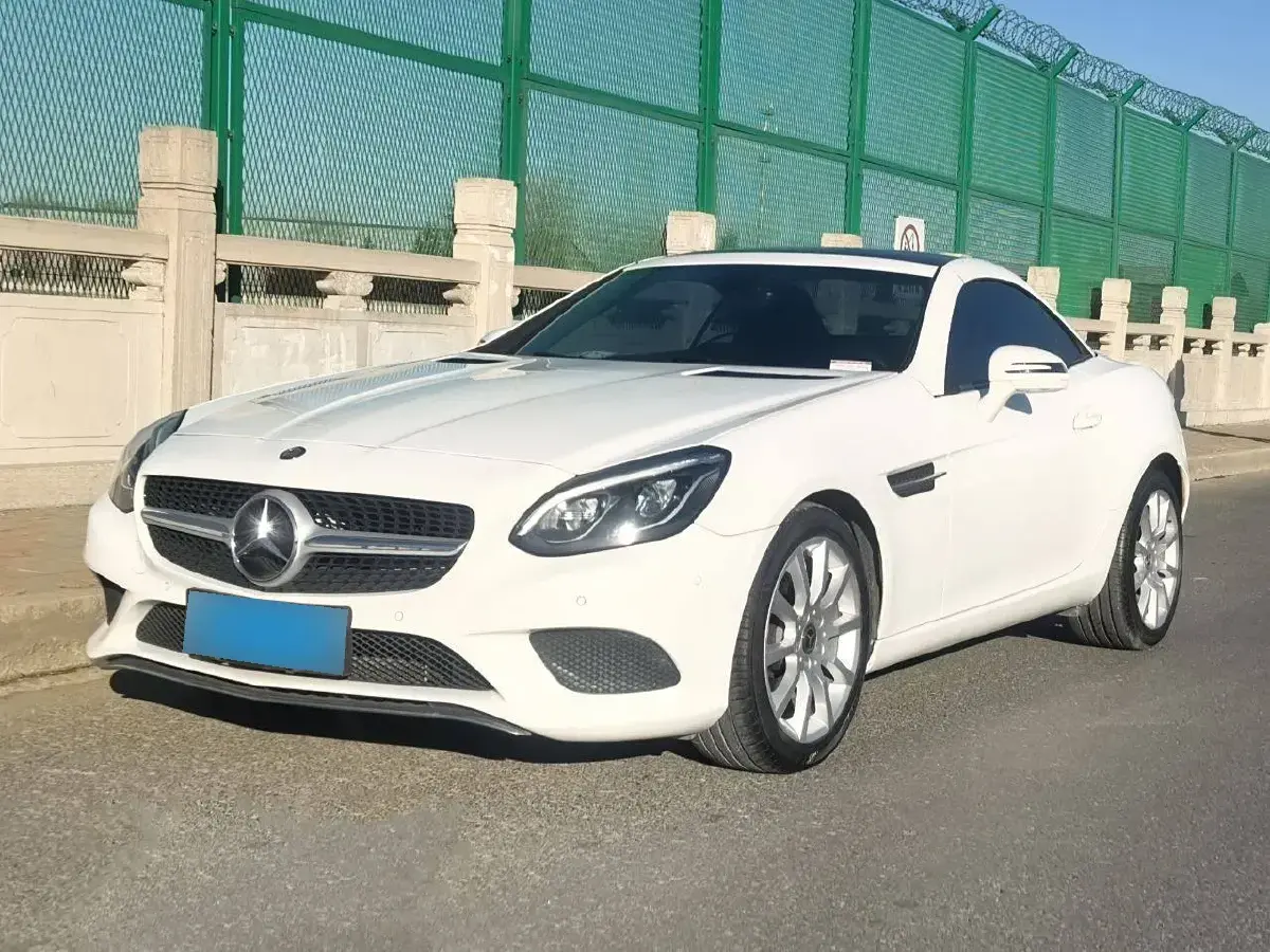 2016 Mercedes-Benz SLC Class 2.0T 184HP L4 9AT