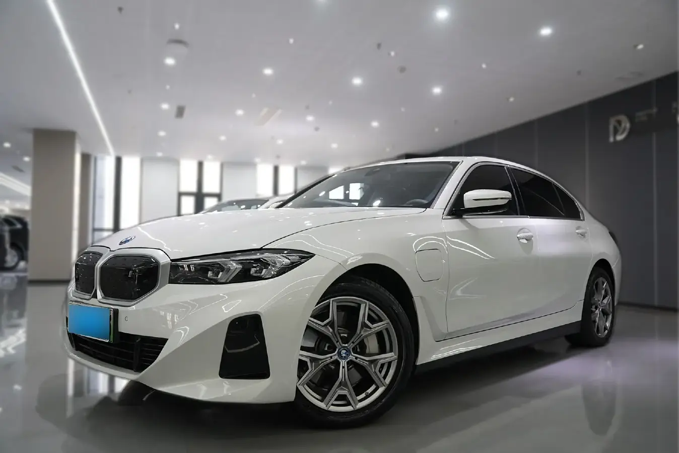 2024 BMW i3 BEV 70KWH