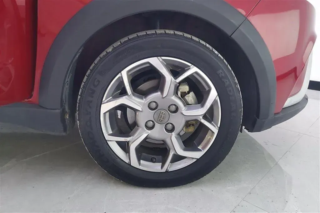 2017 Geely Vision X1 1.3L 88HP L4 4AT,autocango,china used car exporter,china ev exporter,chinese used car exporter,chinese used ev exporter