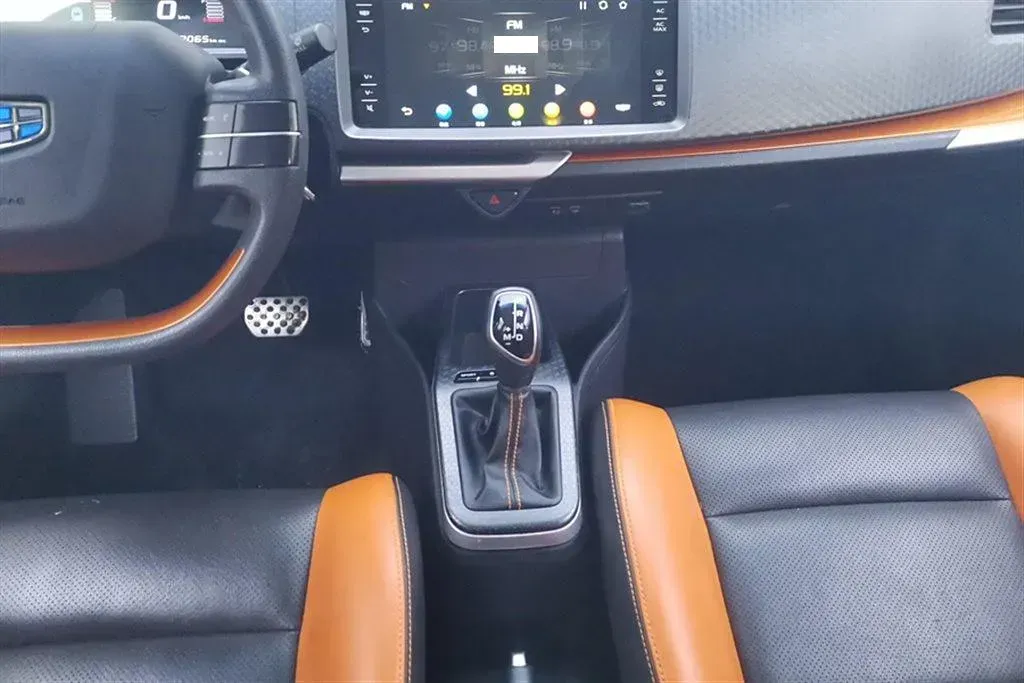 2017 Geely Vision X1 1.3L 88HP L4 4AT,autocango,china used car exporter,china ev exporter,chinese used car exporter,chinese used ev exporter