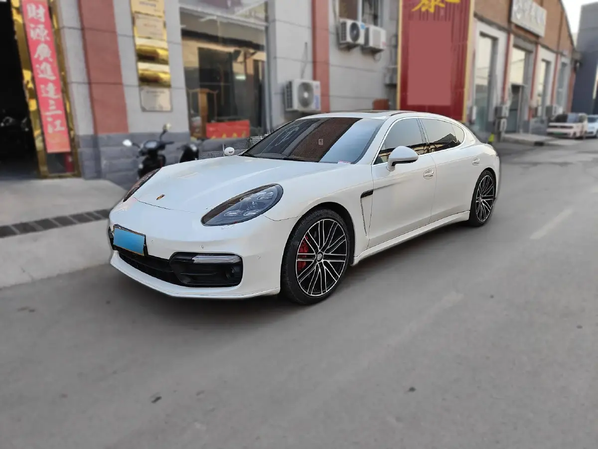2016 Porsche Panamera 3.0T 320HP V6 7DCT