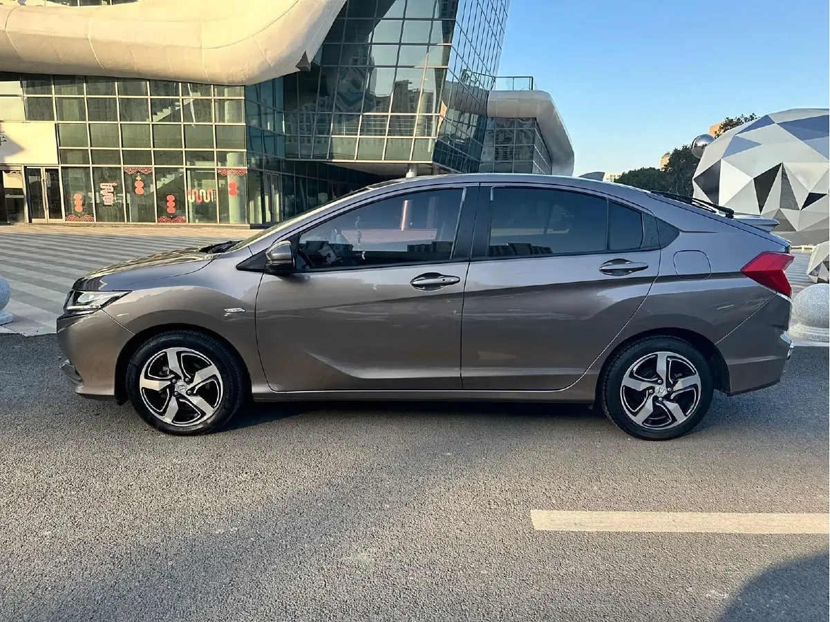 2017 Honda Gienia 1.5L 131HP L4 CVT,autocango,china used car exporter,china ev exporter,chinese used car exporter,chinese used ev exporter