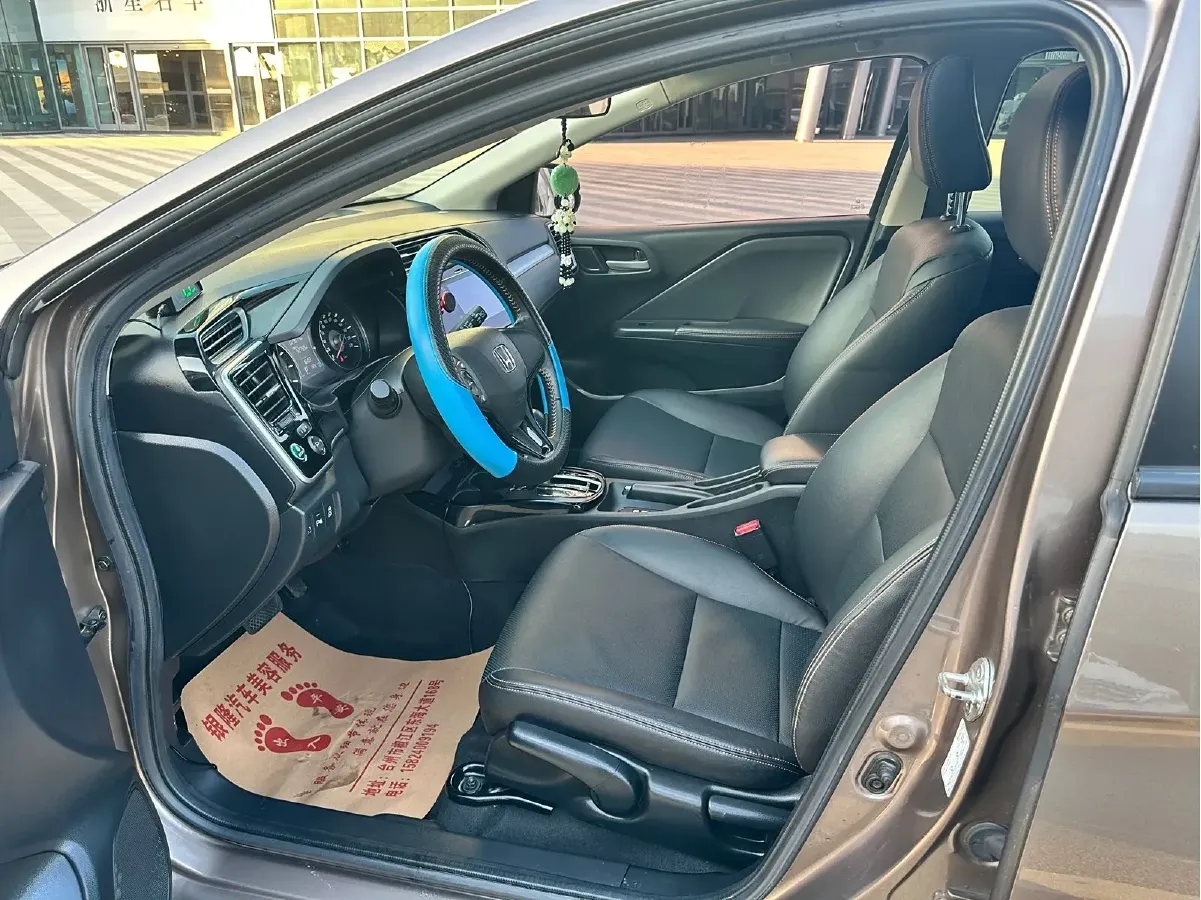 2017 Honda Gienia 1.5L 131HP L4 CVT,autocango,china used car exporter,china ev exporter,chinese used car exporter,chinese used ev exporter