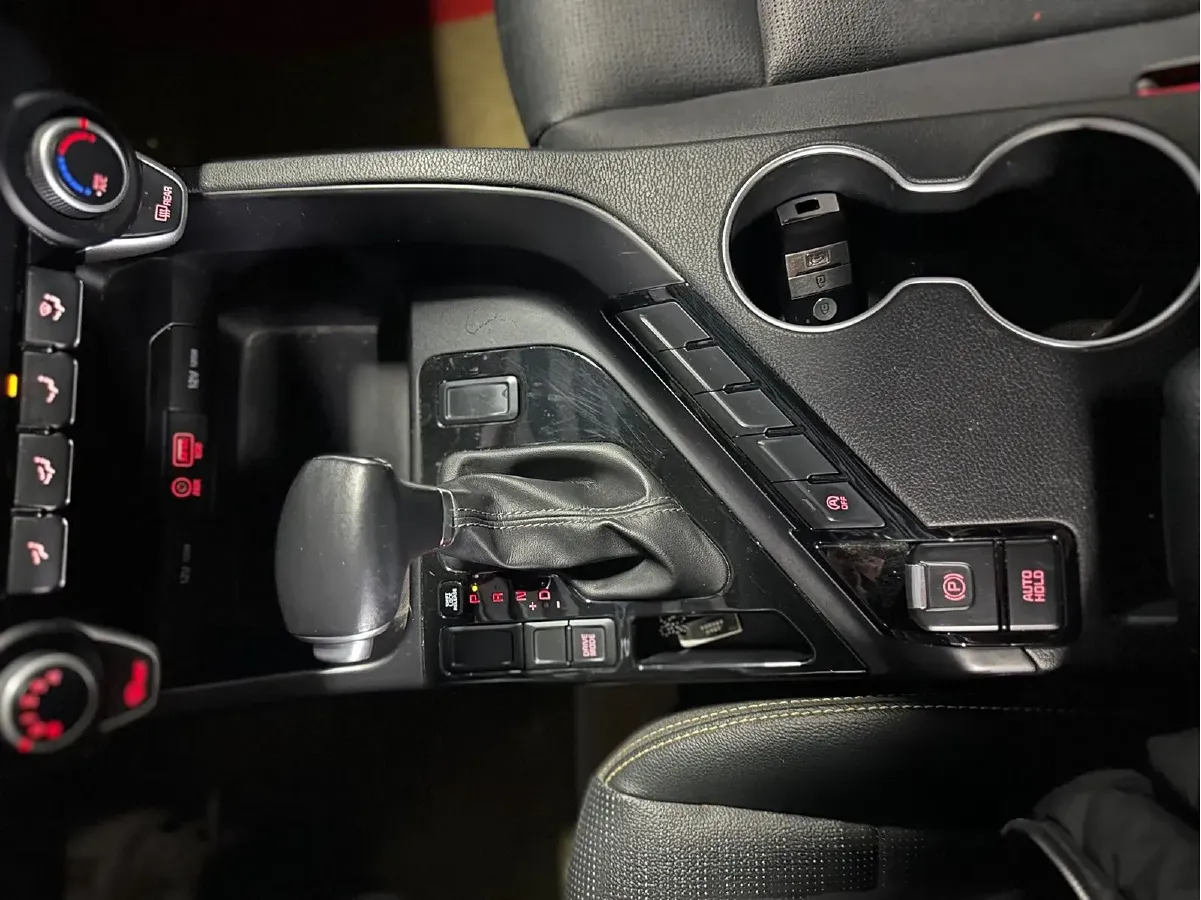 2020 Kia KX7 2.0T 241HP L4 6AT,autocango,china used car exporter,china ev exporter,chinese used car exporter,chinese used ev exporter