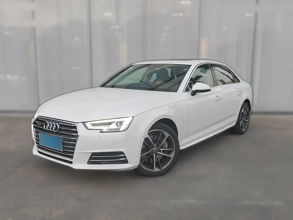 2017 Audi A4L 2.0T 252HP L4 7DCT