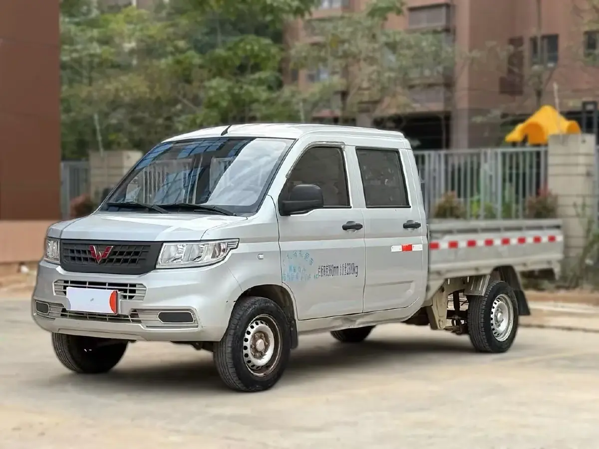 2018 WuLing RongGuang New Truck 1.5L 107HP L4 5MT