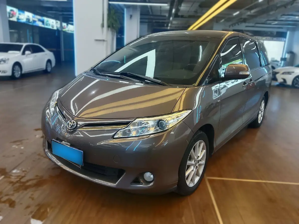 2004 Toyota Previa 2.4L 156HP L4 4AT