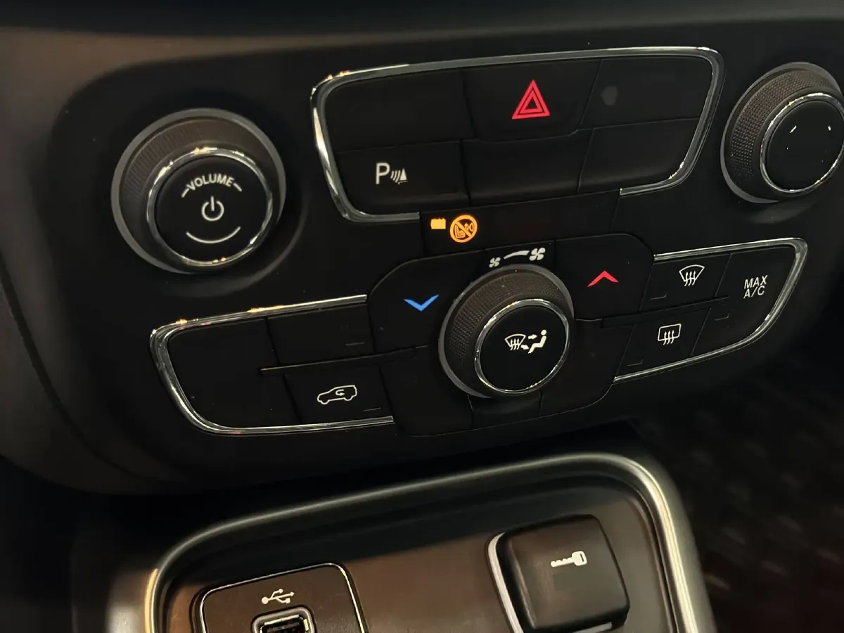 2019 Jeep Compass 1.4T 165HP L4 7DCT,autocango,china used car exporter,china ev exporter,chinese used car exporter,chinese used ev exporter