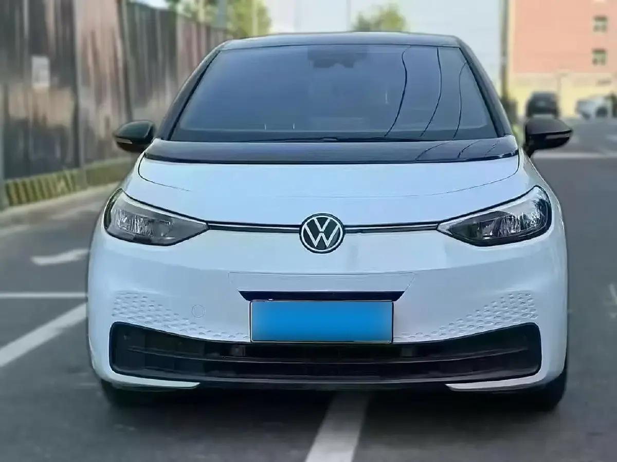 2023 Volkswagen ID.3 BEV 52.8KWH