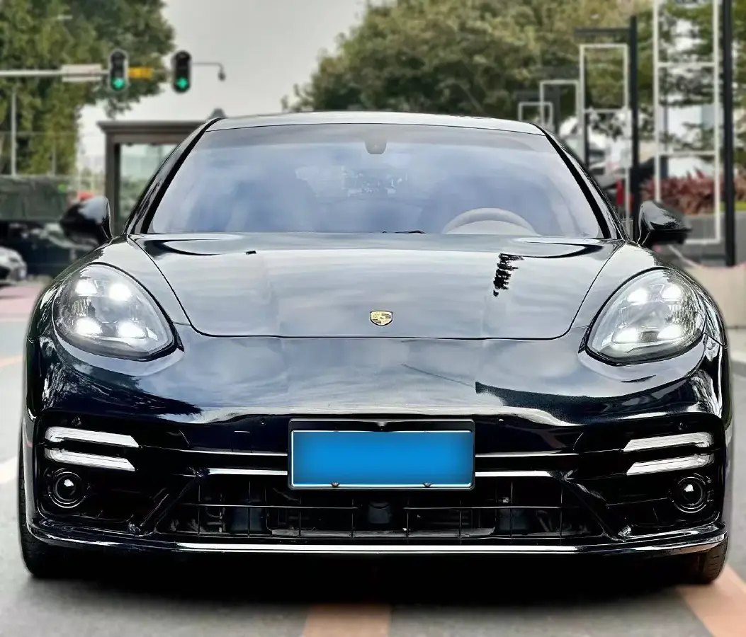 2010 Porsche Panamera 4.8L 400HP V8 7DCT