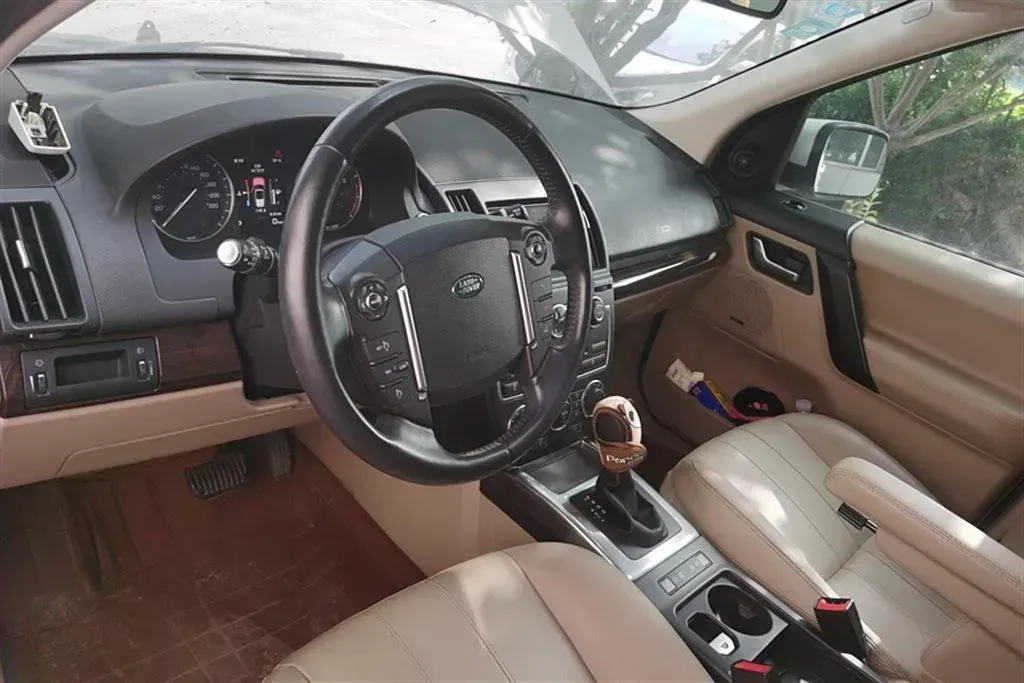 2013 Land Rover Freelander 2 2.0T 240HP L4 6AT,autocango,china used car exporter,china ev exporter,chinese used car exporter,chinese used ev exporter