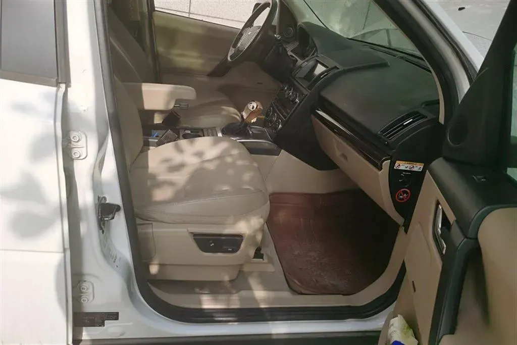 2013 Land Rover Freelander 2 2.0T 240HP L4 6AT,autocango,china used car exporter,china ev exporter,chinese used car exporter,chinese used ev exporter