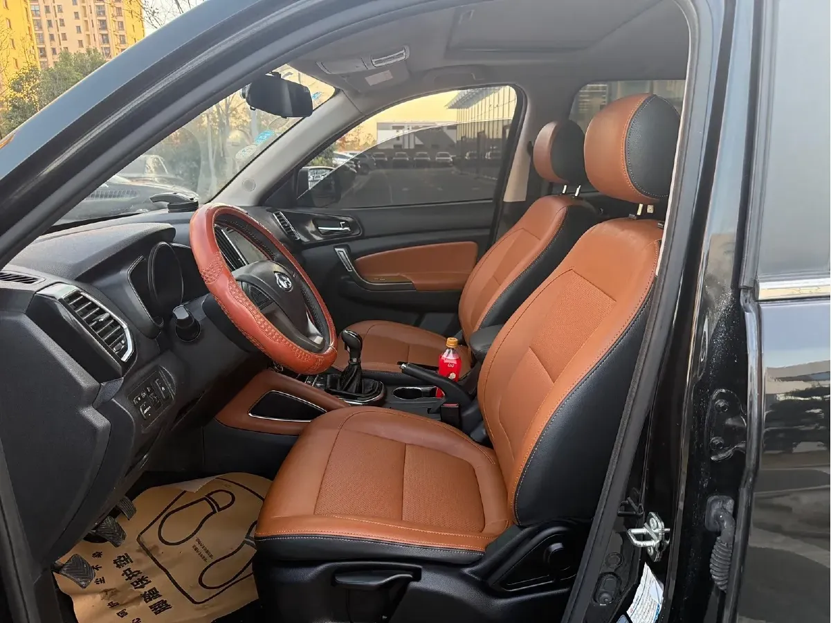 2017 ChangAn Oshan CX70 1.5T 150HP L4 6MT,autocango,china used car exporter,china ev exporter,chinese used car exporter,chinese used ev exporter