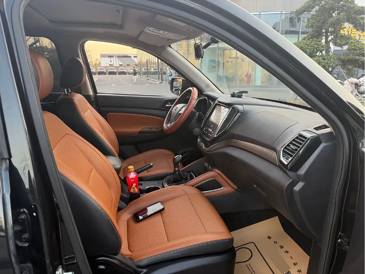 2017 ChangAn Oshan CX70 1.5T 150HP L4 6MT,autocango,china used car exporter,china ev exporter,chinese used car exporter,chinese used ev exporter