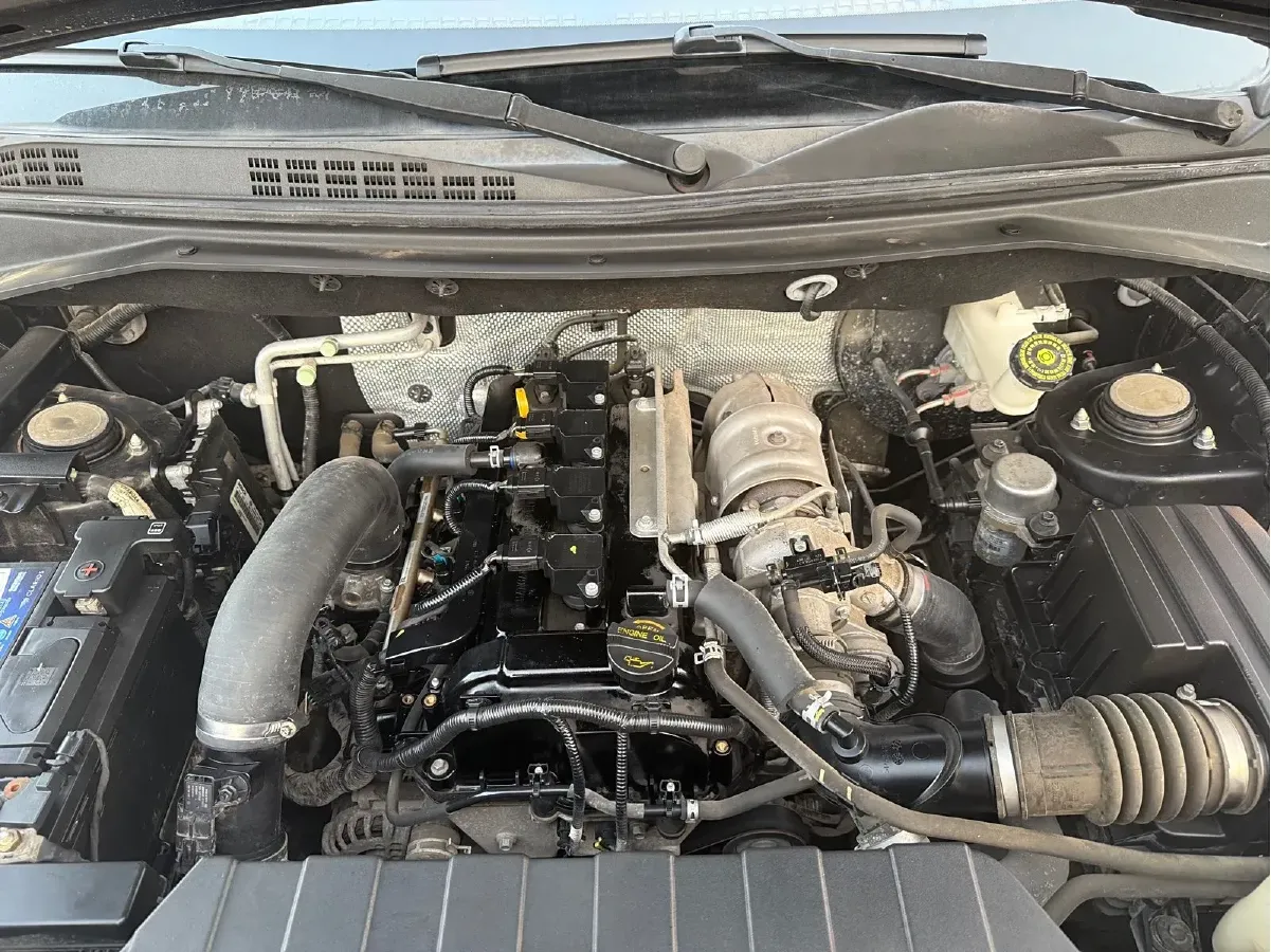 2017 ChangAn Oshan CX70 1.5T 150HP L4 6MT,autocango,china used car exporter,china ev exporter,chinese used car exporter,chinese used ev exporter