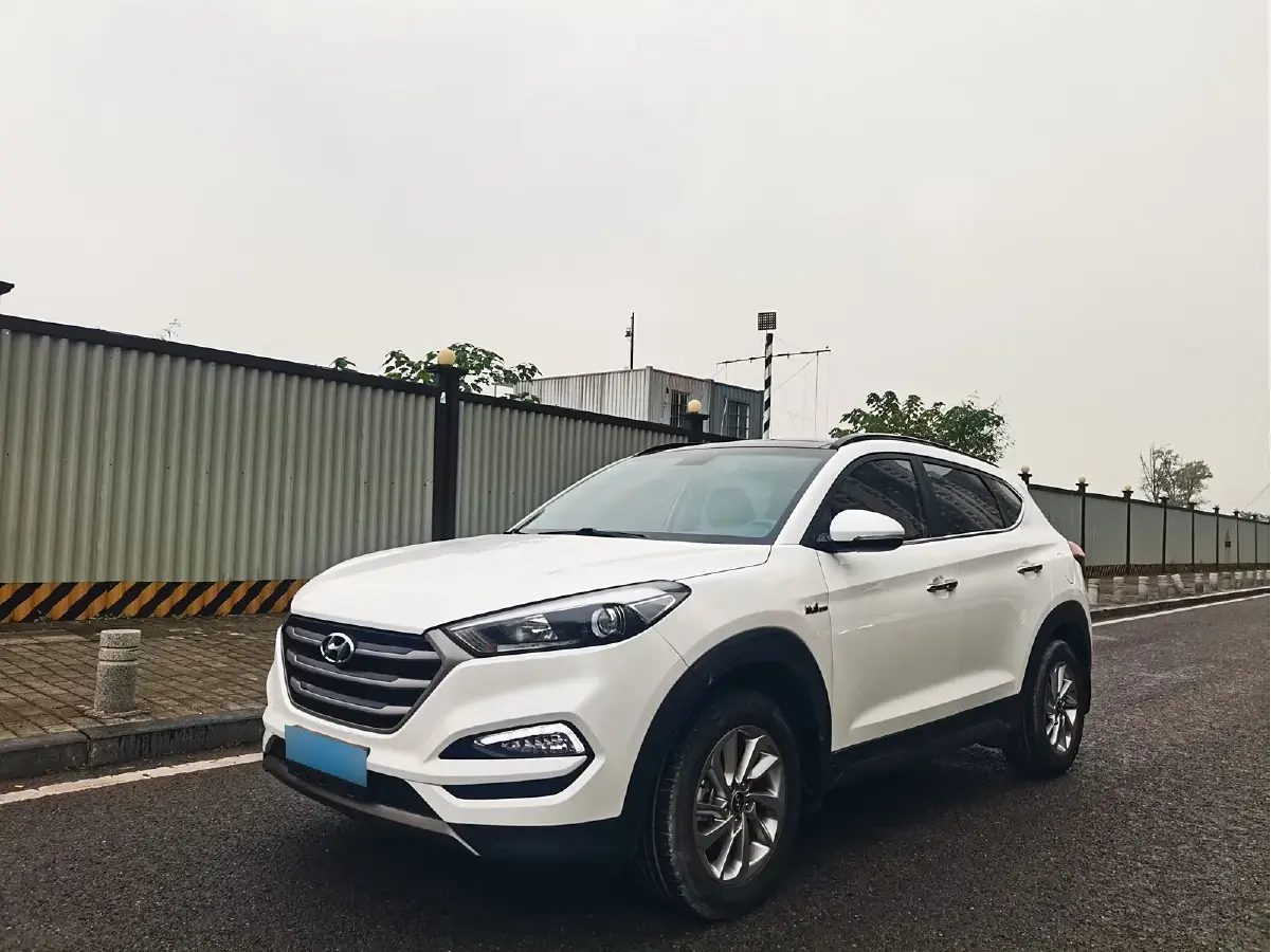 2015 Hyundai Tucson 1.6T 177HP L4 7DCT
