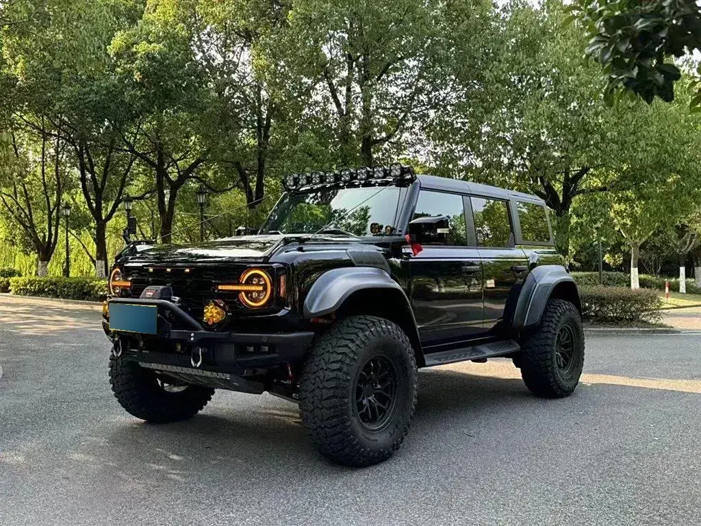 2024 Ford Bronco 2.3T 275HP L4 10AT