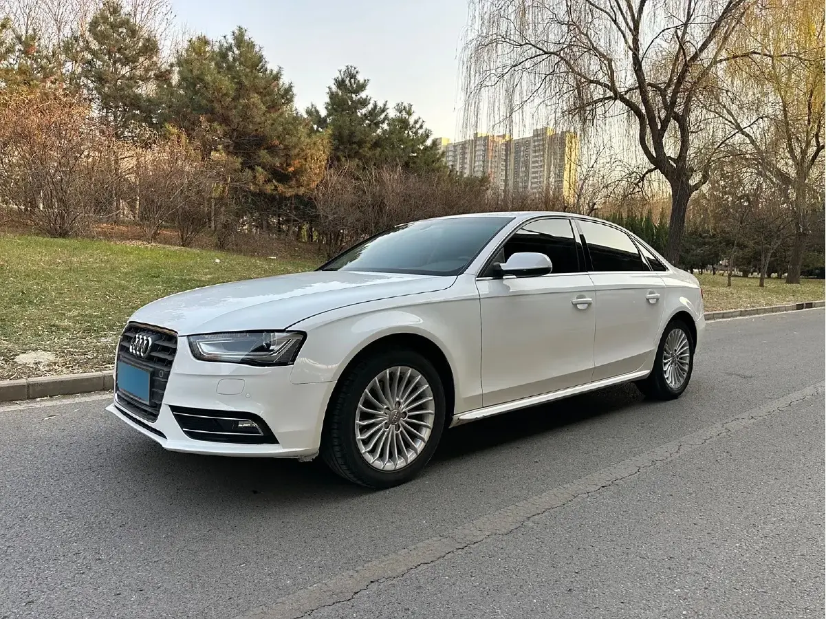 2015 Audi A4L 2.0T 180HP L4 CVT