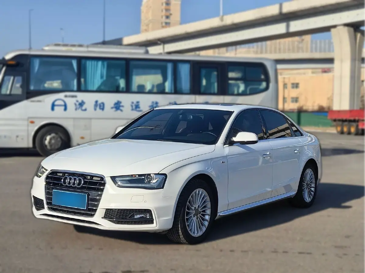 2016 Audi A4L 2.0T 180HP L4 CVT