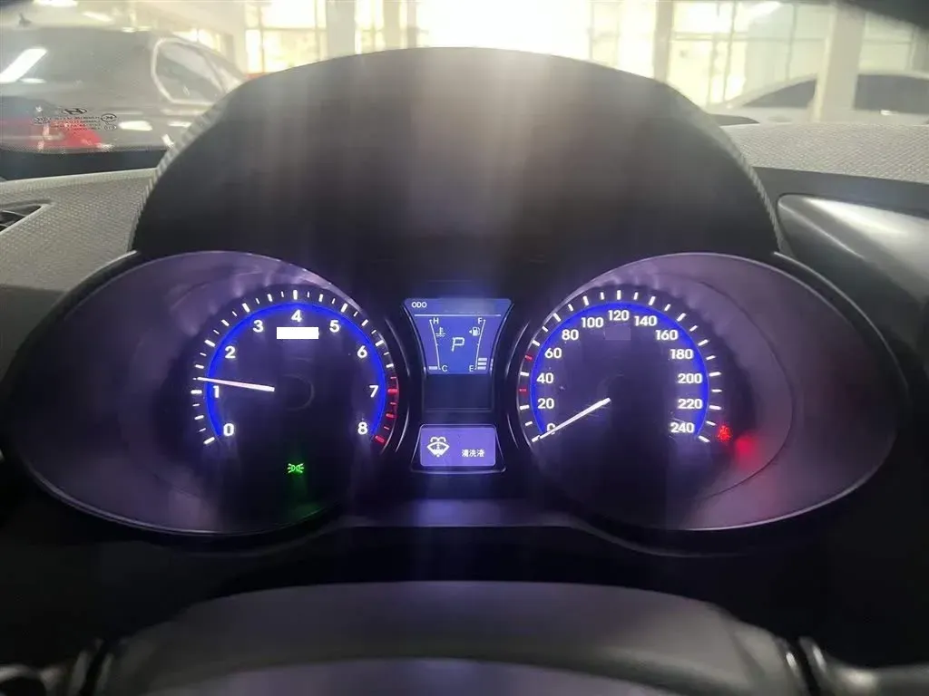 2012 Hyundai Veloster 1.6T 204HP L4 6AT,autocango,china used car exporter,china ev exporter,chinese used car exporter,chinese used ev exporter