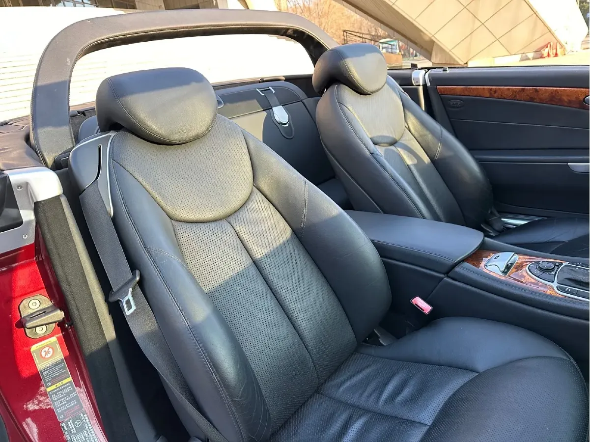 2004 Mercedes-Benz SL Class 3.5L 272HP V6 7AT,autocango,china used car exporter,china ev exporter,chinese used car exporter,chinese used ev exporter