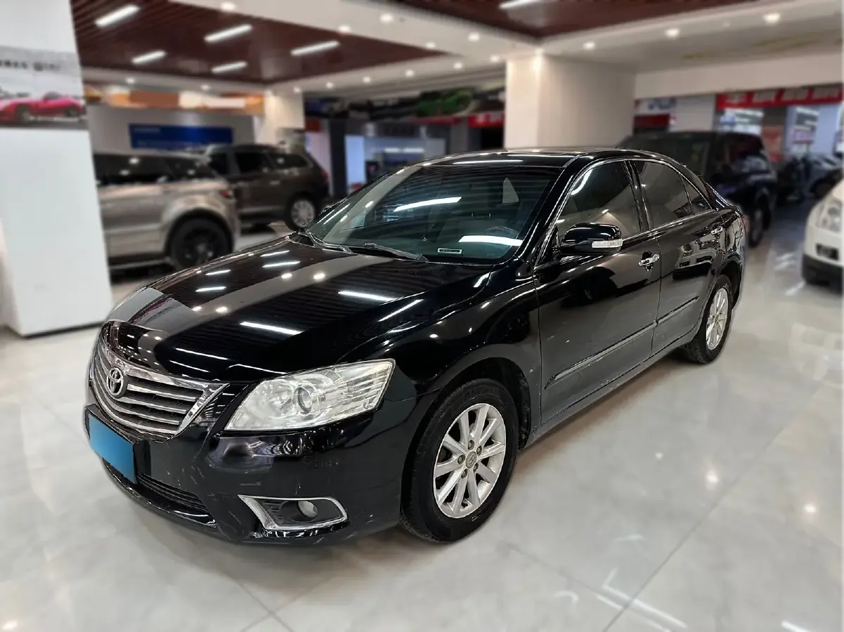 2011 Toyota Camry 2.0L 147HP L4 4AT