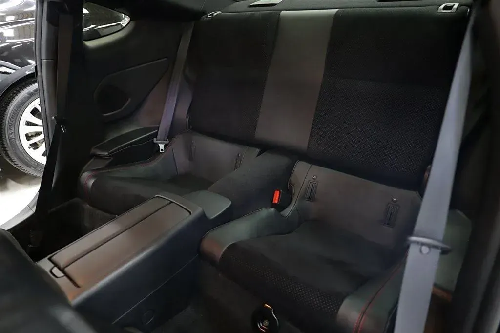 2022 Subaru BRZ 2.4L 234HP H4 6AT,autocango,china used car exporter,china ev exporter,chinese used car exporter,chinese used ev exporter