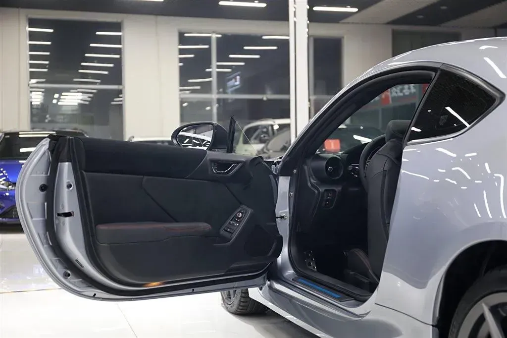 2022 Subaru BRZ 2.4L 234HP H4 6AT,autocango,china used car exporter,china ev exporter,chinese used car exporter,chinese used ev exporter