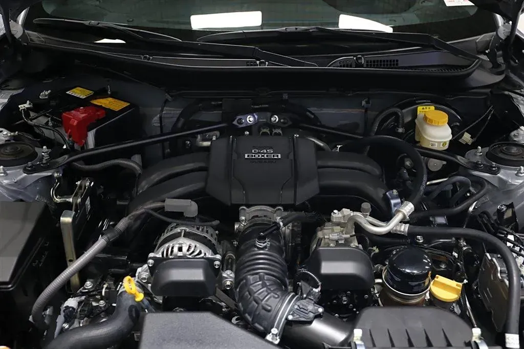 2022 Subaru BRZ 2.4L 234HP H4 6AT,autocango,china used car exporter,china ev exporter,chinese used car exporter,chinese used ev exporter