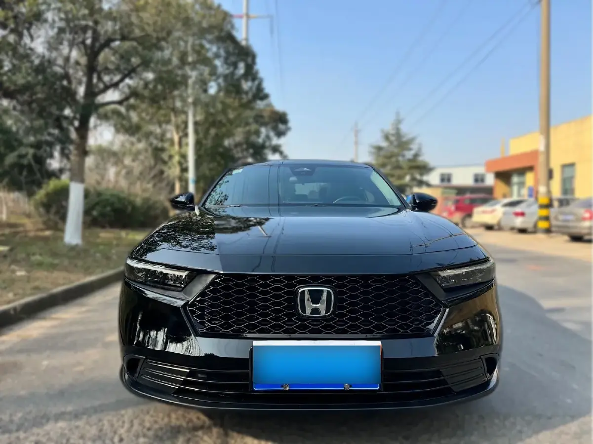 2024 Honda Accord 1.5T 192HP L4 CVT