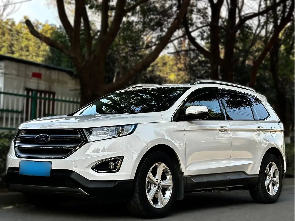 2016 Ford Edge 2.0T 245HP L4 6AT